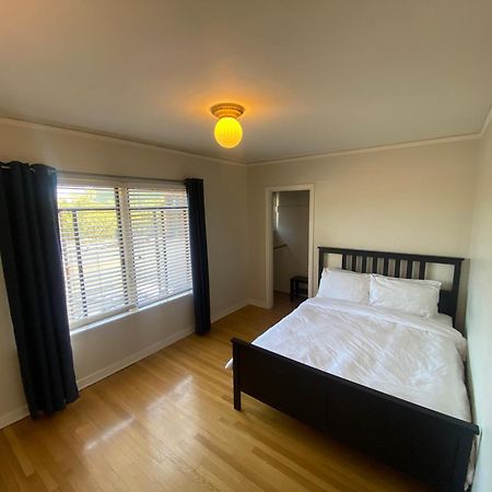 סיאטל Furnished Apartments - Climate Pledge Arena Next Door מראה חיצוני תמונה